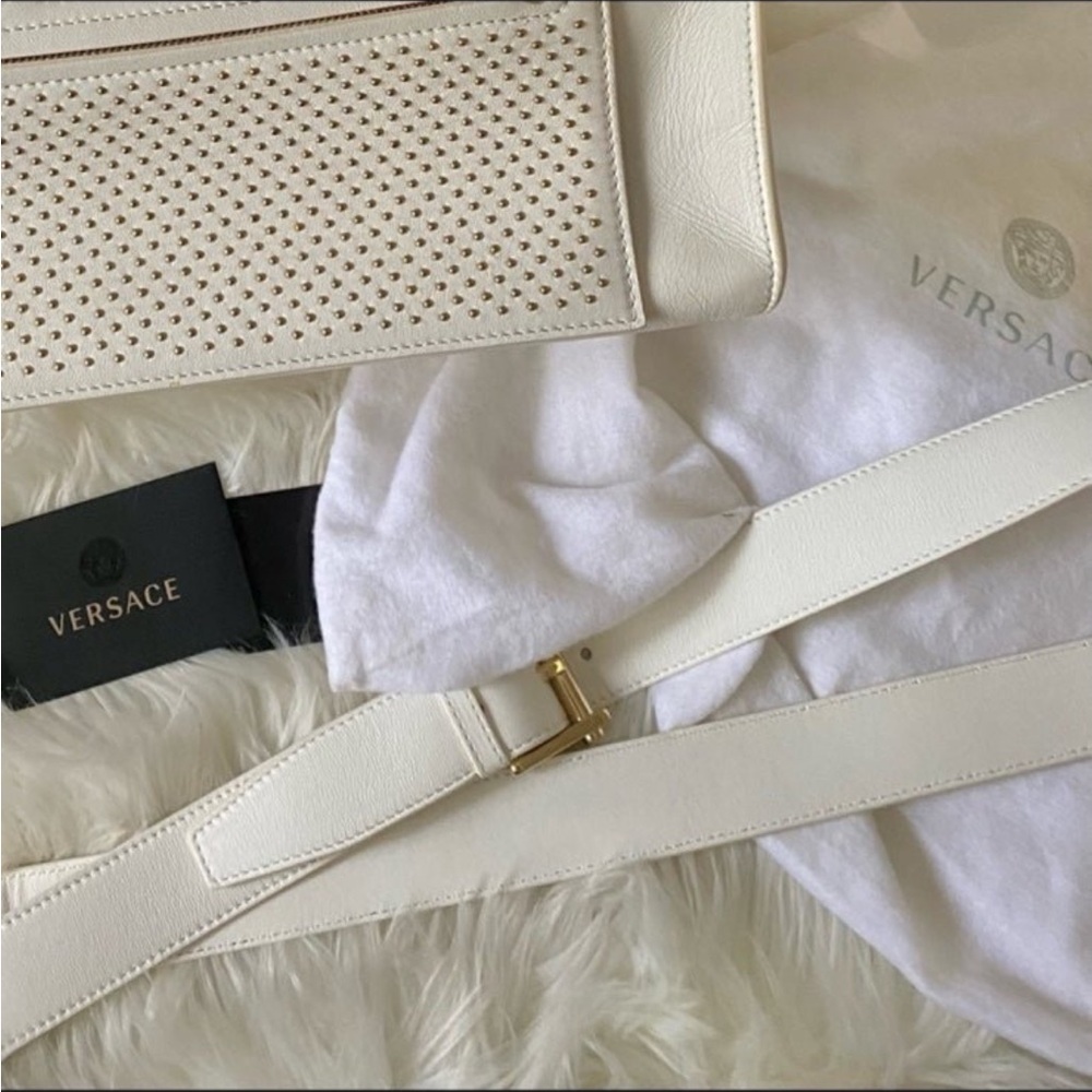 New Medusa ⚜️Versace  Palazzo Large white Studded Leather Shoulder Bag Handbag - Picture 5 of 8